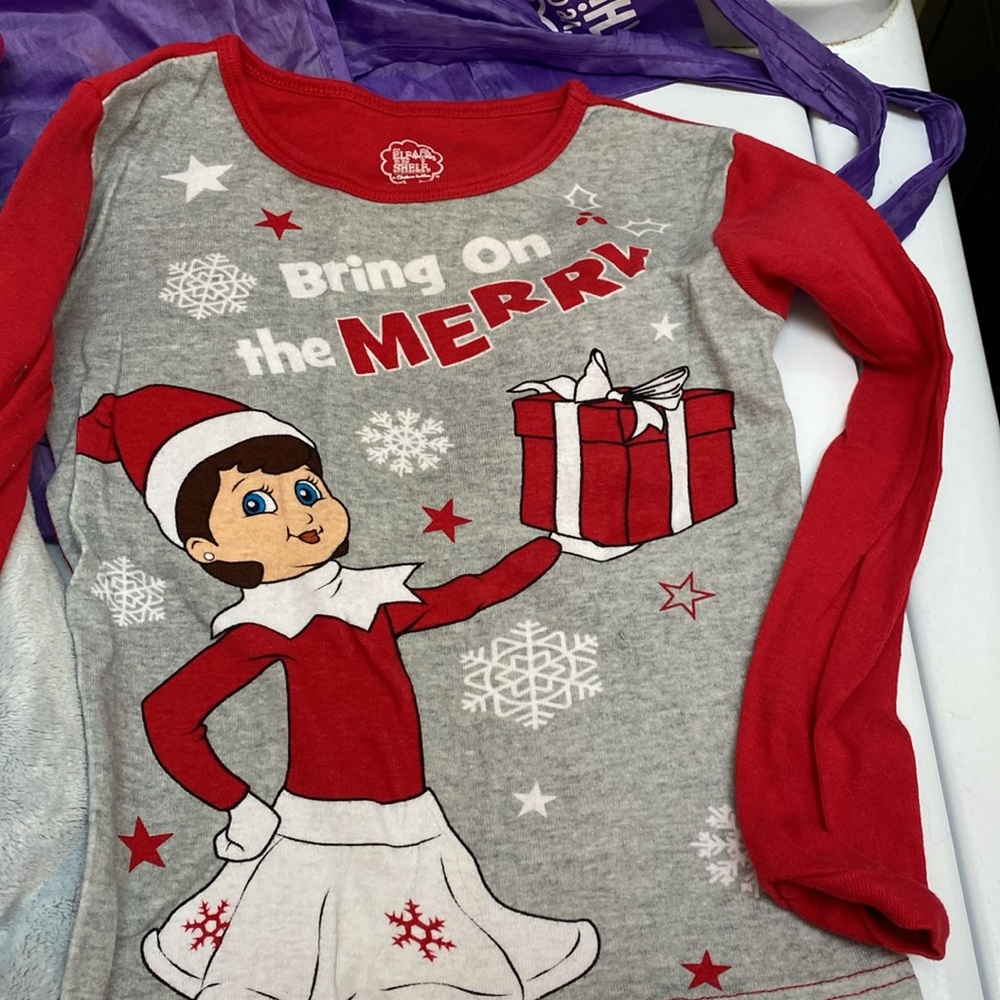 2 Girls size 8 GUC Girl Elf Long Sleeve Shirt and Pants Sets